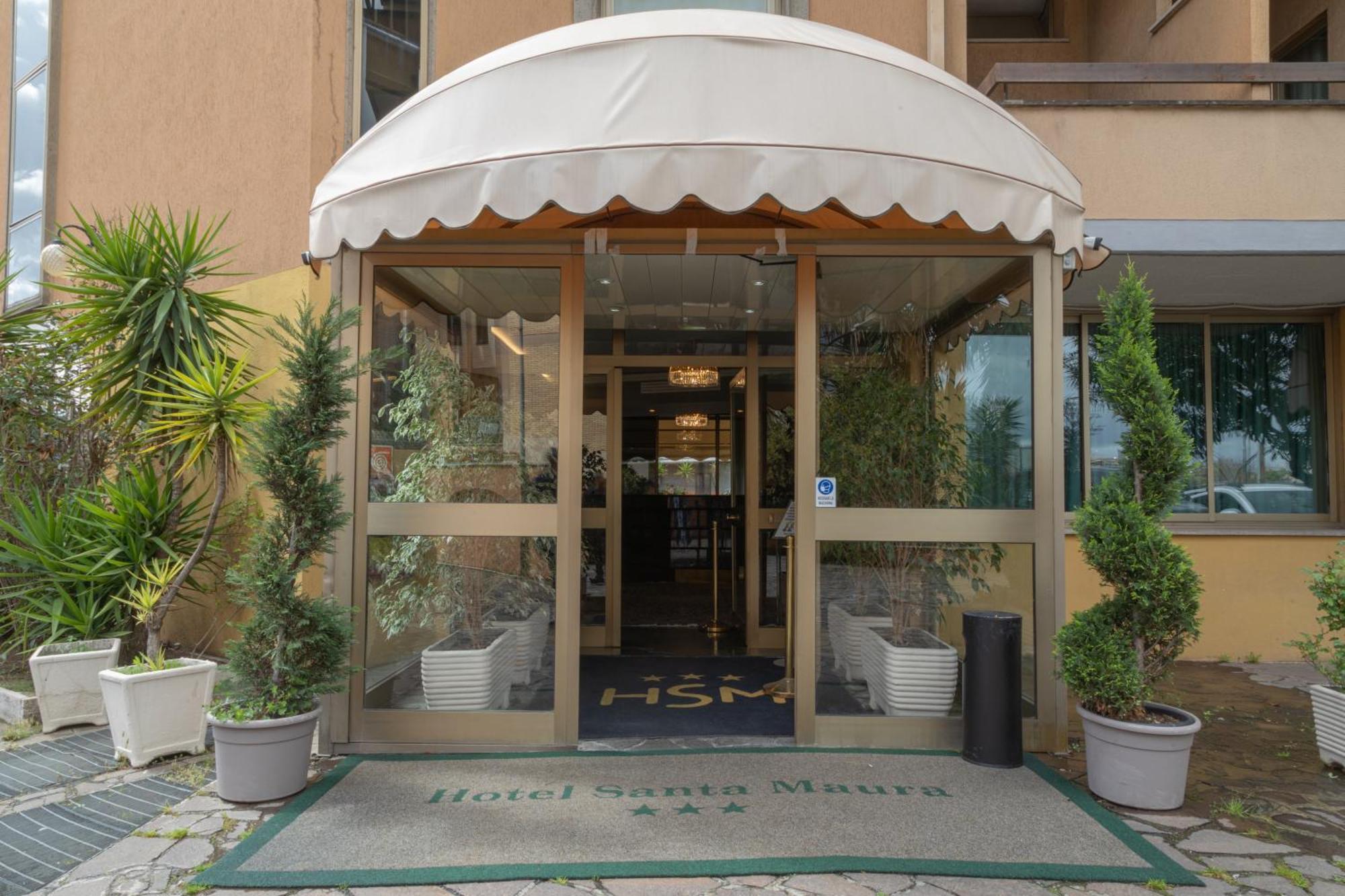 Hotel Santa Maura โรม ภายนอก รูปภาพ