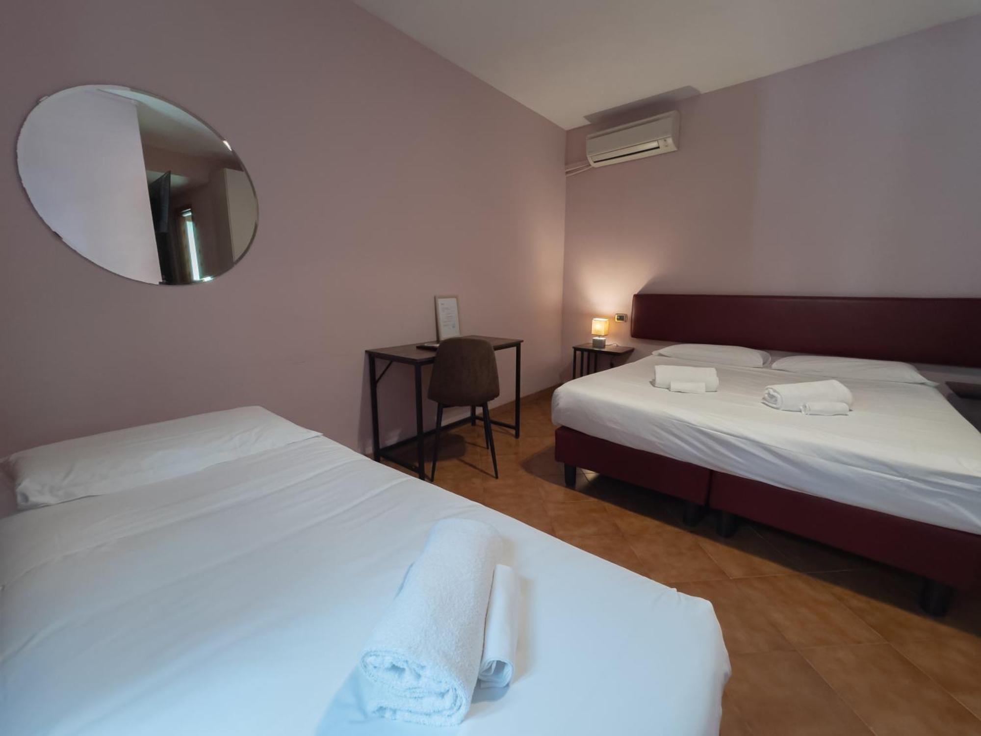 Hotel Santa Maura โรม ภายนอก รูปภาพ