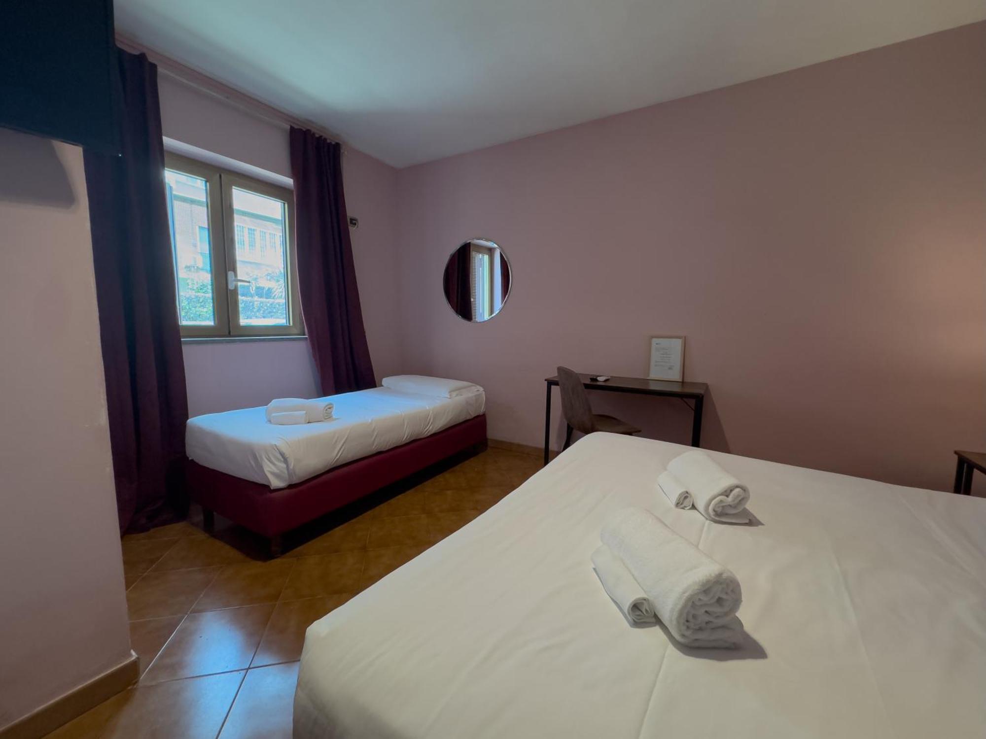 Hotel Santa Maura โรม ภายนอก รูปภาพ